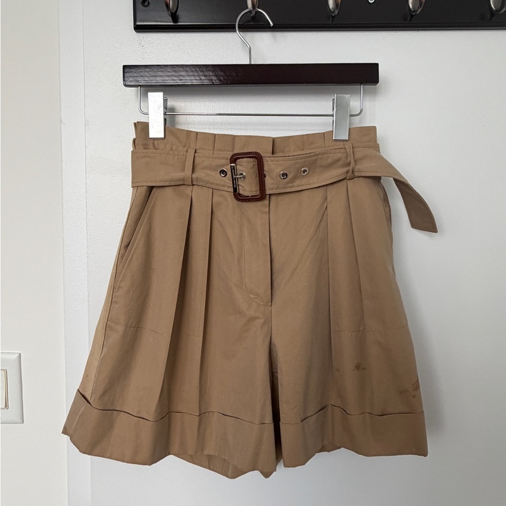 Alexander McQueen Beige Pleated Women's Shorts